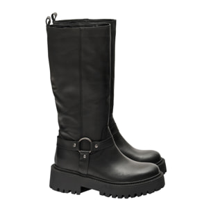 Stivale in vera pelle con cinturino