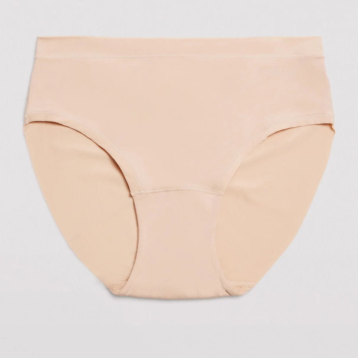 Mutandina midi Adapt con finiture nude invisibili