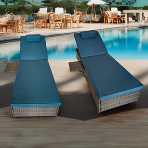 Lot de 2 transats coussins bleus foncé en résine tressée avec tablette latérale LEO