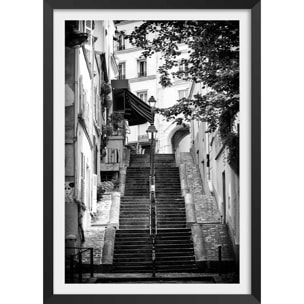 Affiche Paris, rue de Montmartre Affiche + cadre en bois - Noir
