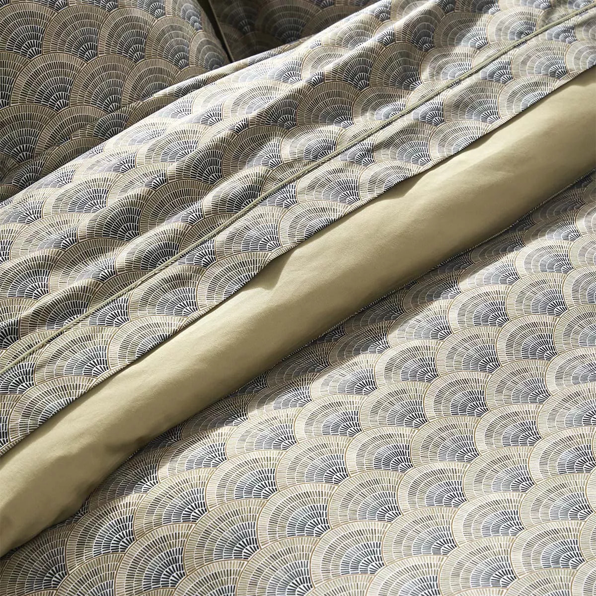 Drap plat satin de coton imprimé beige Eventails argile