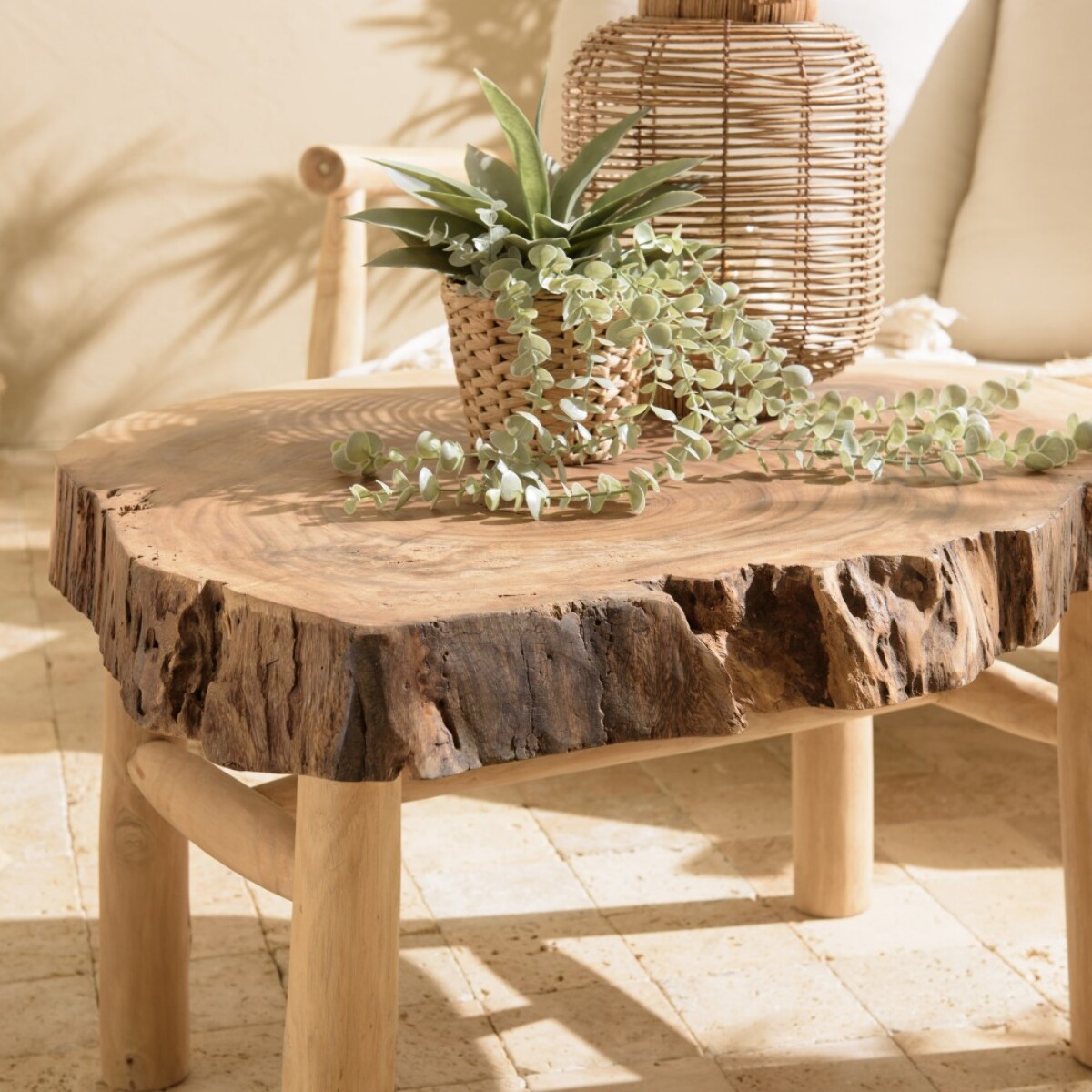 WILL - Table basse forme naturelle en branches de teck
