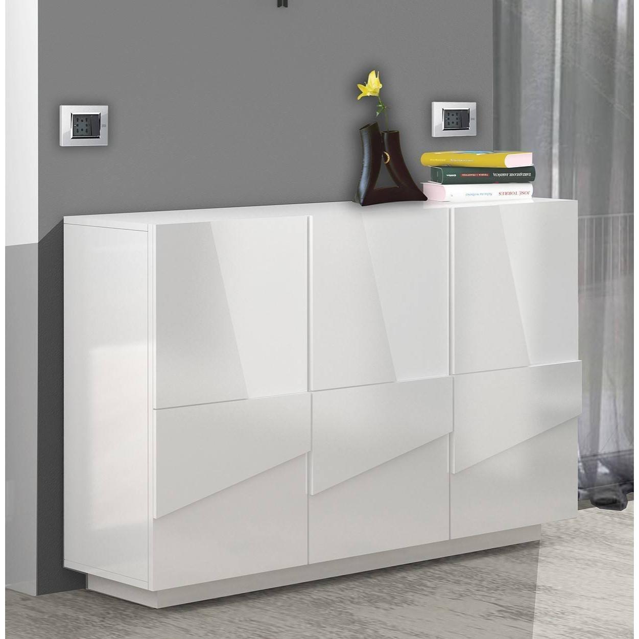 Mobile da ingresso a 3 ante e ripiani interni, Made in Italy, Entratina moderna, Credenza per atrio, cm 121x38h86, colore Bianco lucido