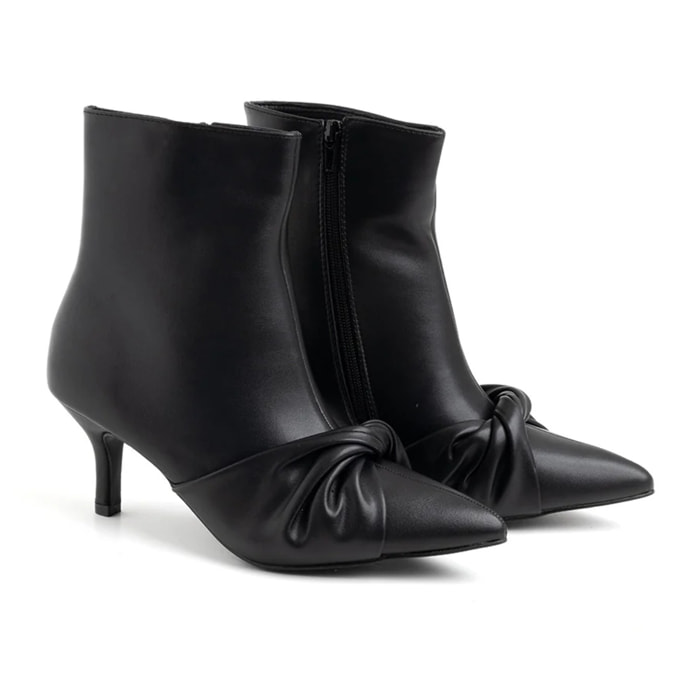 Tronchetto a punta con nodo e tacco a spillo - NERO