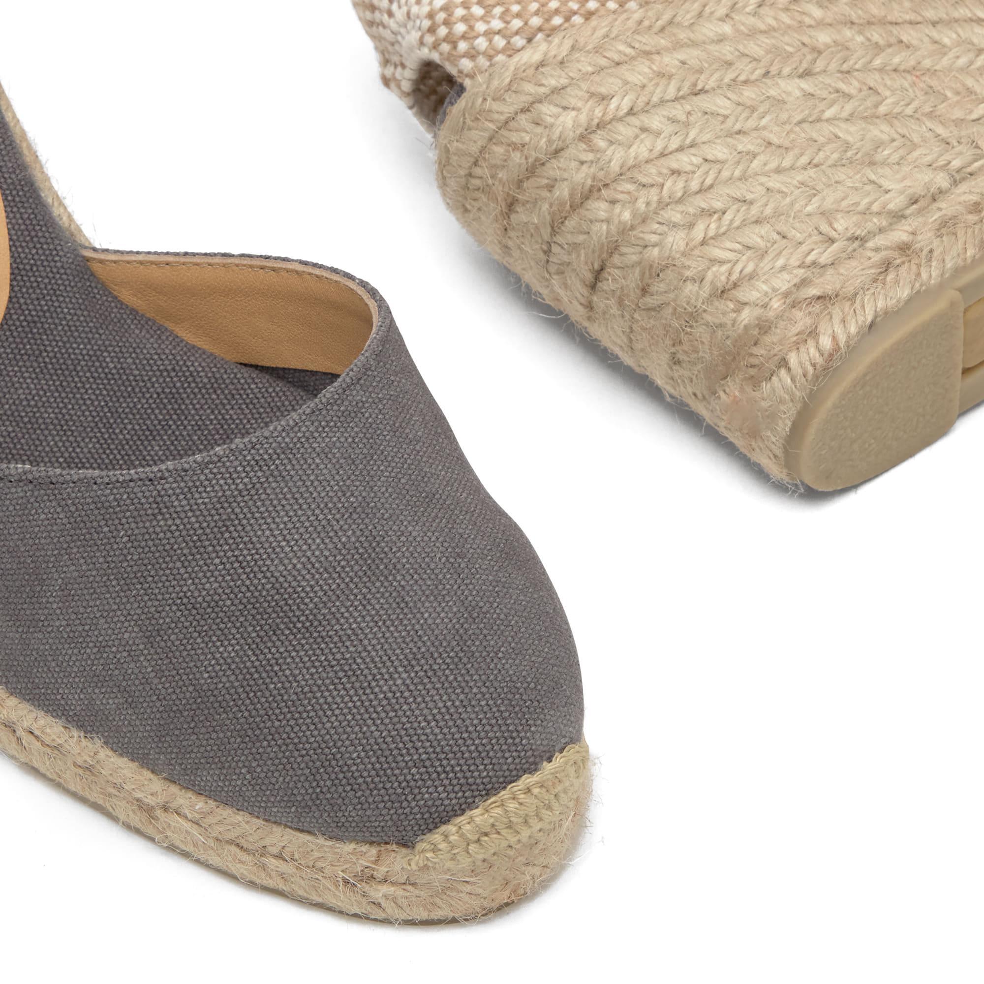 Alpargata de cuña Carina en algodón orgánico lavado con cierre de cintas