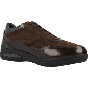 Sneakers de  Mujer de la marca STONEFLY  modelo AURORA 25 VELOUR/S PATENT Brown