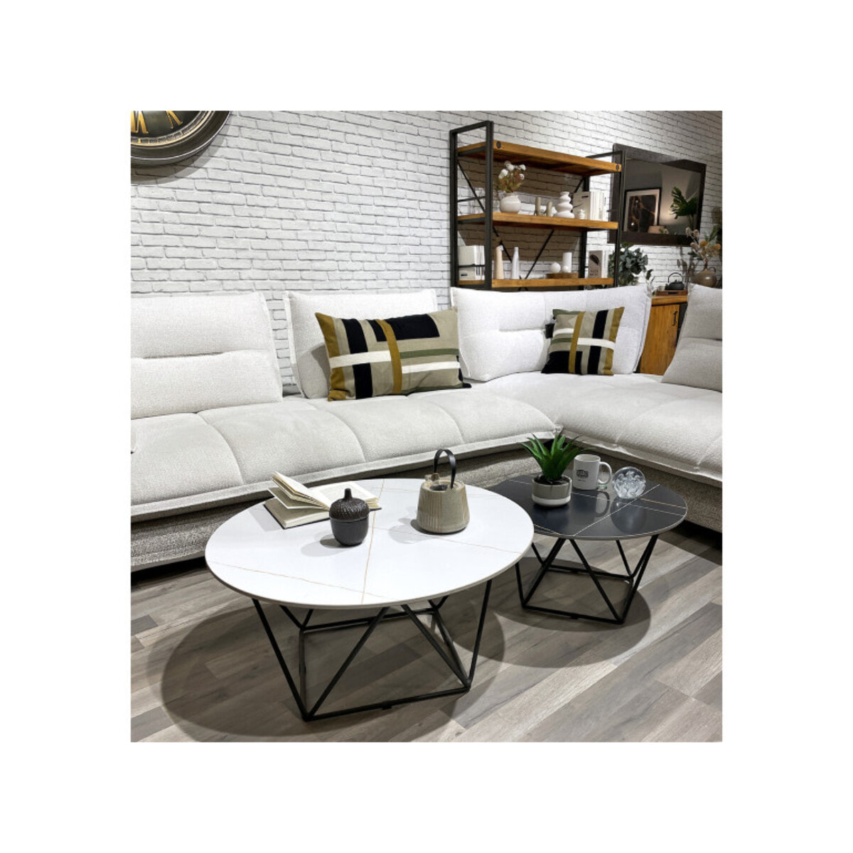 Set de 2 tables basses rondes noir et blanc céramique marbré - BRUNA