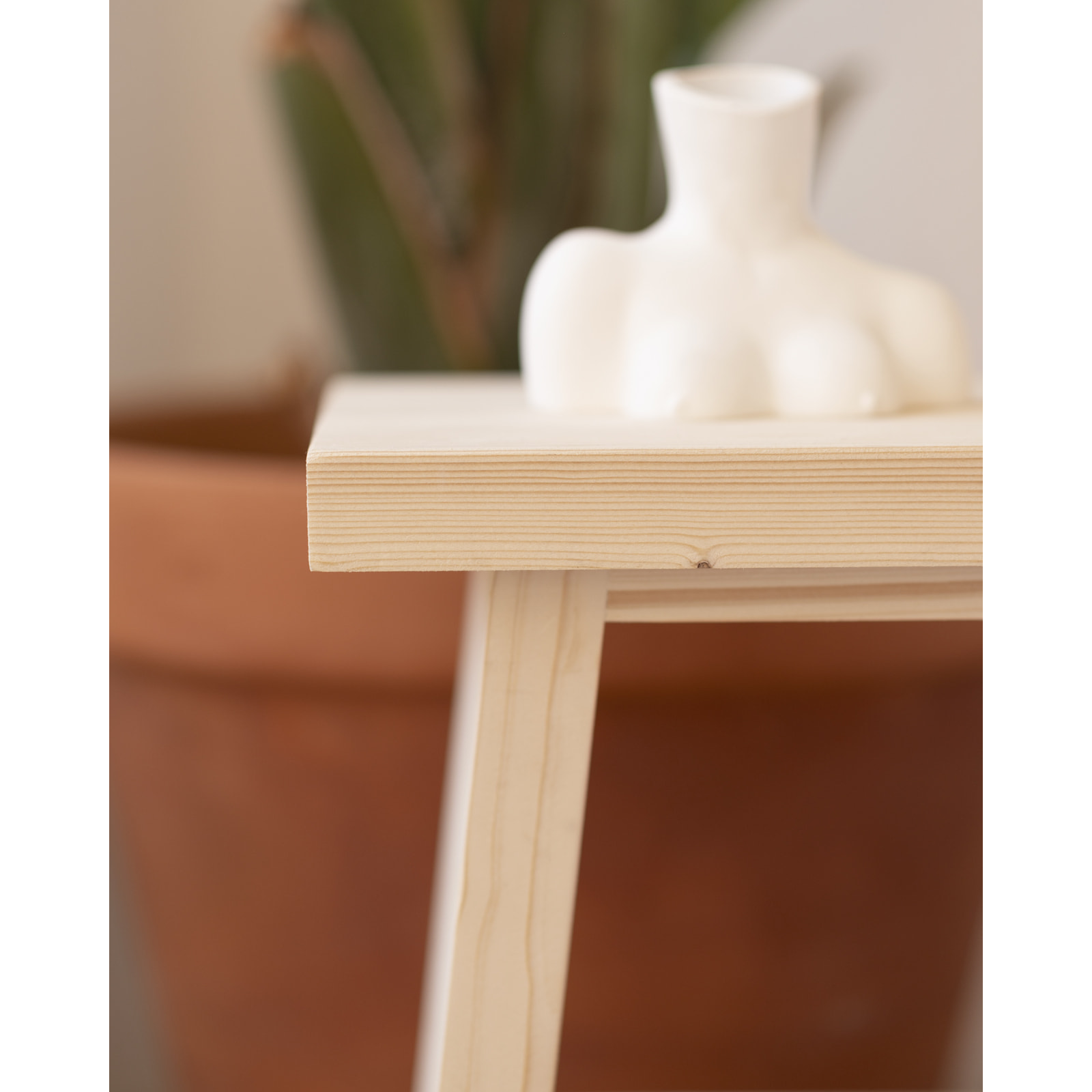 Table de chevet ou table d'appoint en bois massif 45x39cm ton naturel Hauteur: 45 Longueur: 39 Largeur: 25