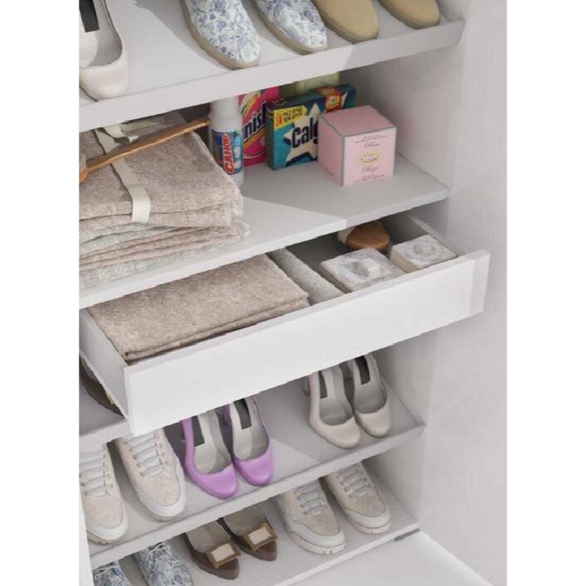 Scarpiera Eracle, Mobile multiuso da ingresso con anta a specchio , Armadio moderno portascarpe a 6 ripiani, 100% Made in Italy, 72x37h195 cm, Bianco