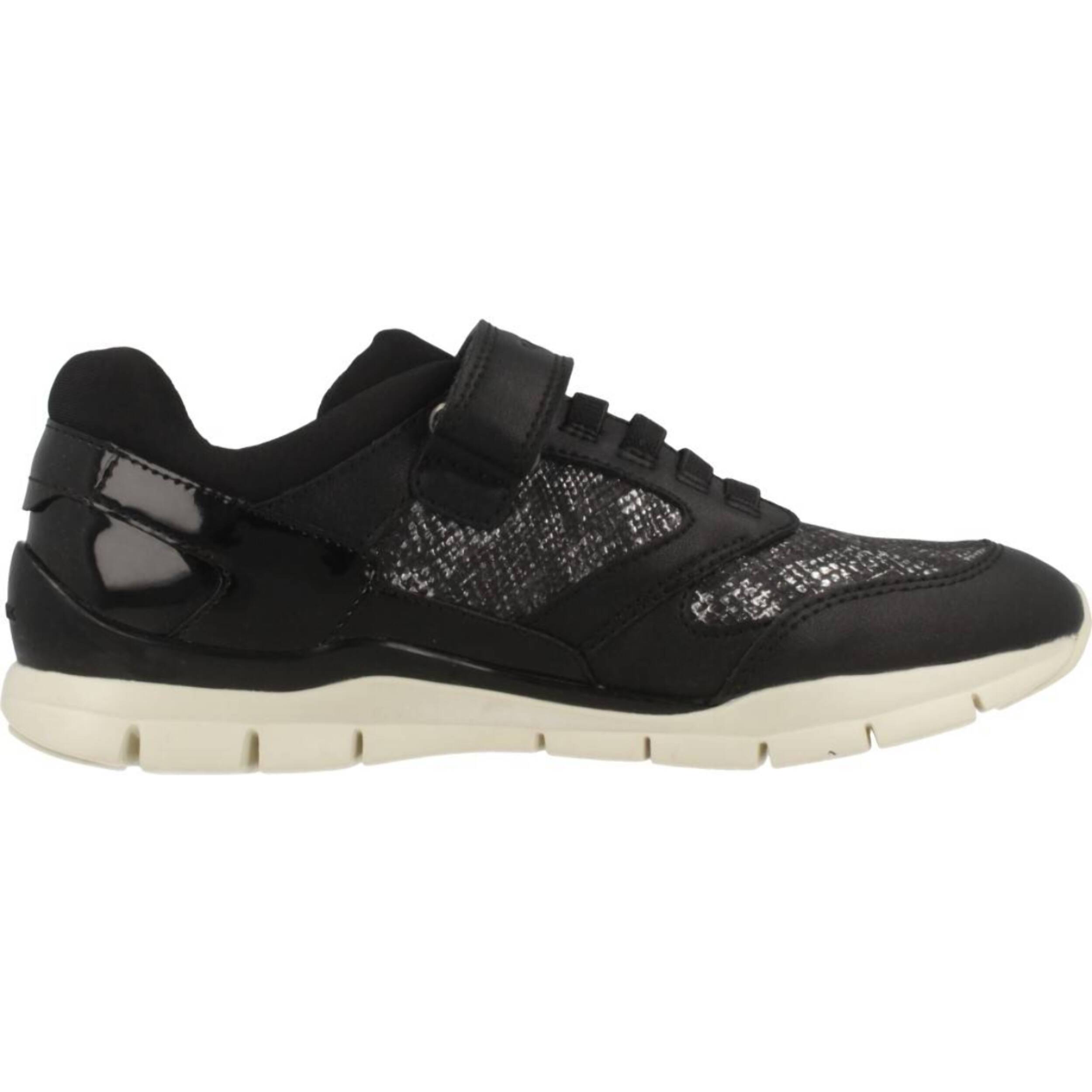 Zapatillas Niña de la marca GEOX  modelo J SUKIE G.A NEGRO