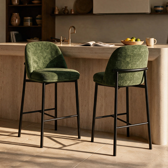 Lot de 2 chaises pour îlot central 67 cm en tissu vert sapin - Noah