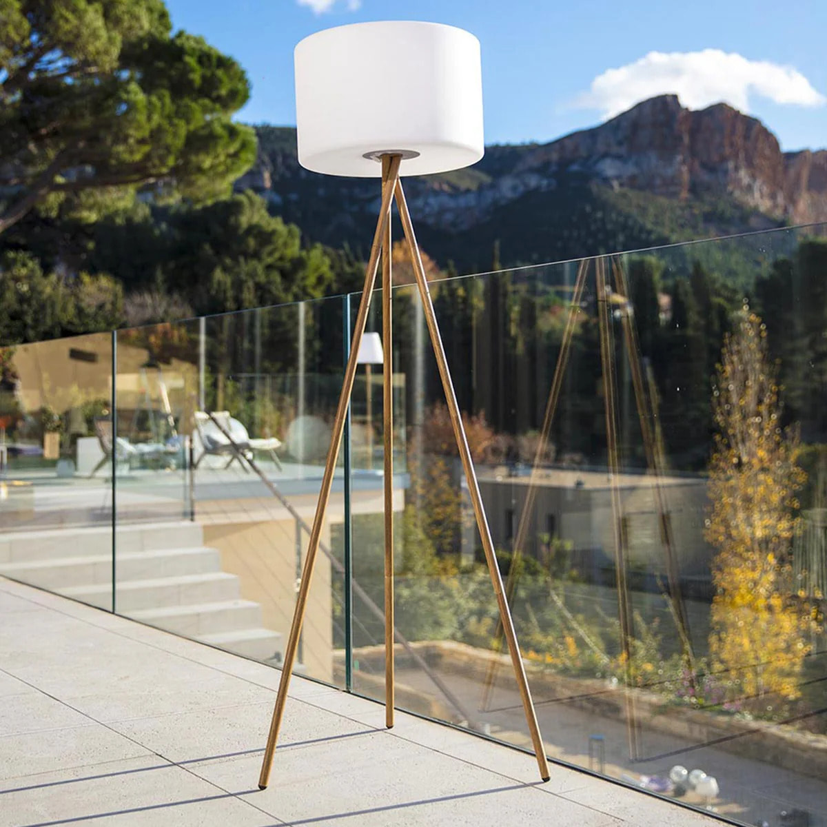 Lampadaire sans fil TAMBOURY RGB H150CM
