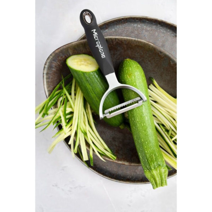 Eplucheur MICROPLANE Profesional Y Julienne Black