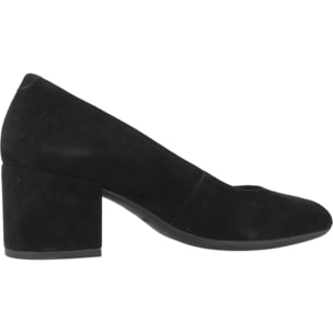 Salones Mujer de la marca GEOX  modelo D ELEANA NEGRO