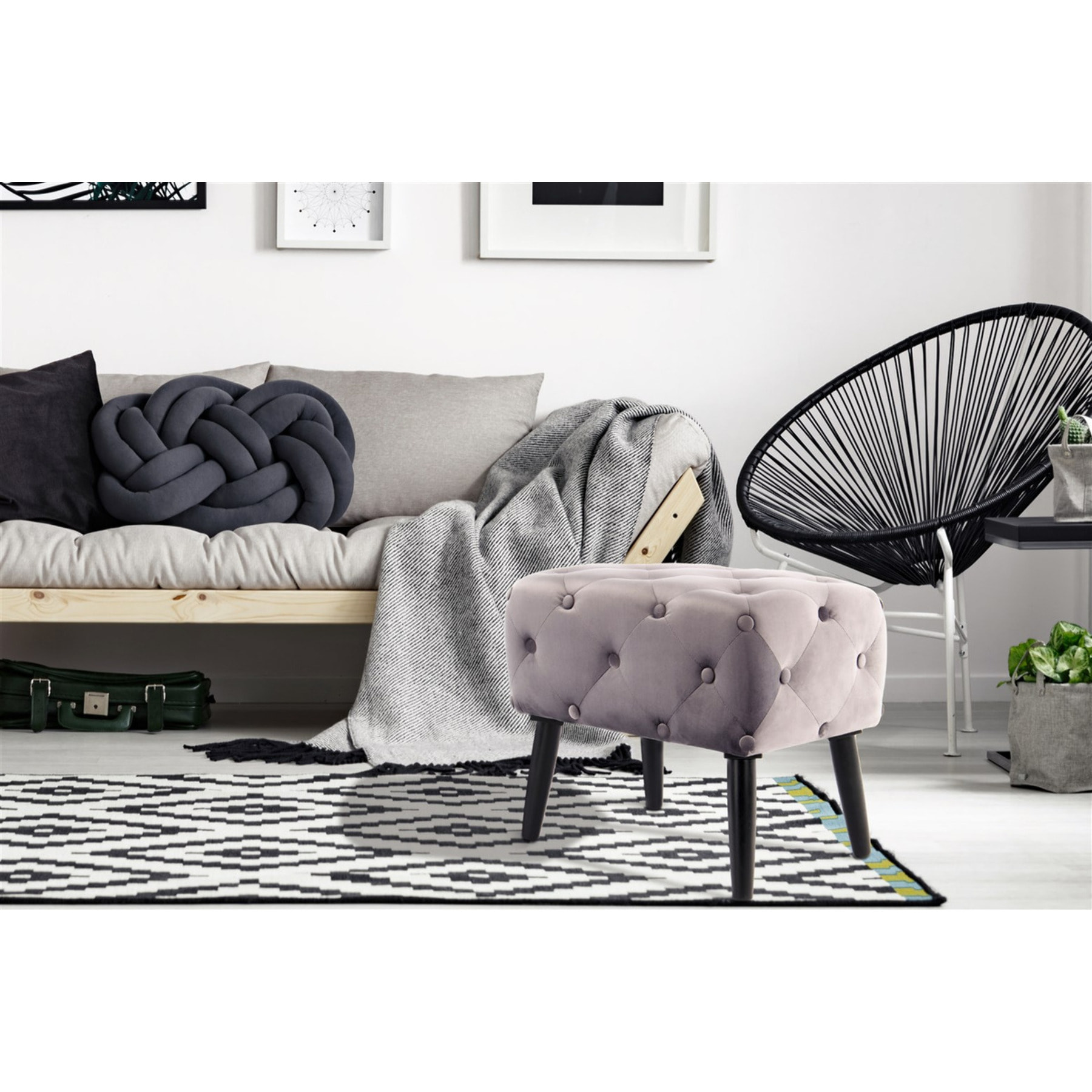 Pouf contenitore Piano in velluto rosa con bottoni decorativi