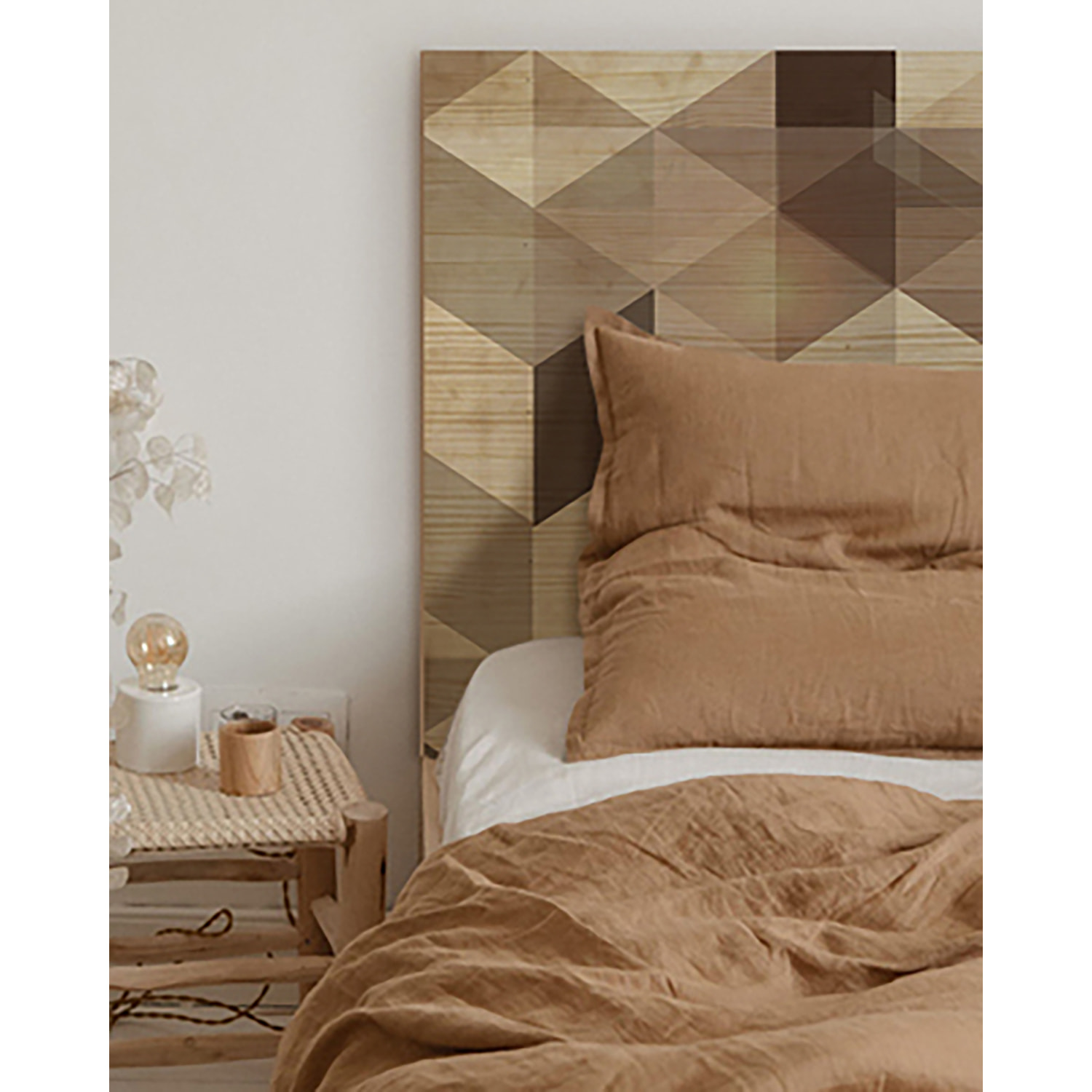 Tête de lit en bois massif imprimée motif "Geometric brown" dans un ton naturel de différentes tailles