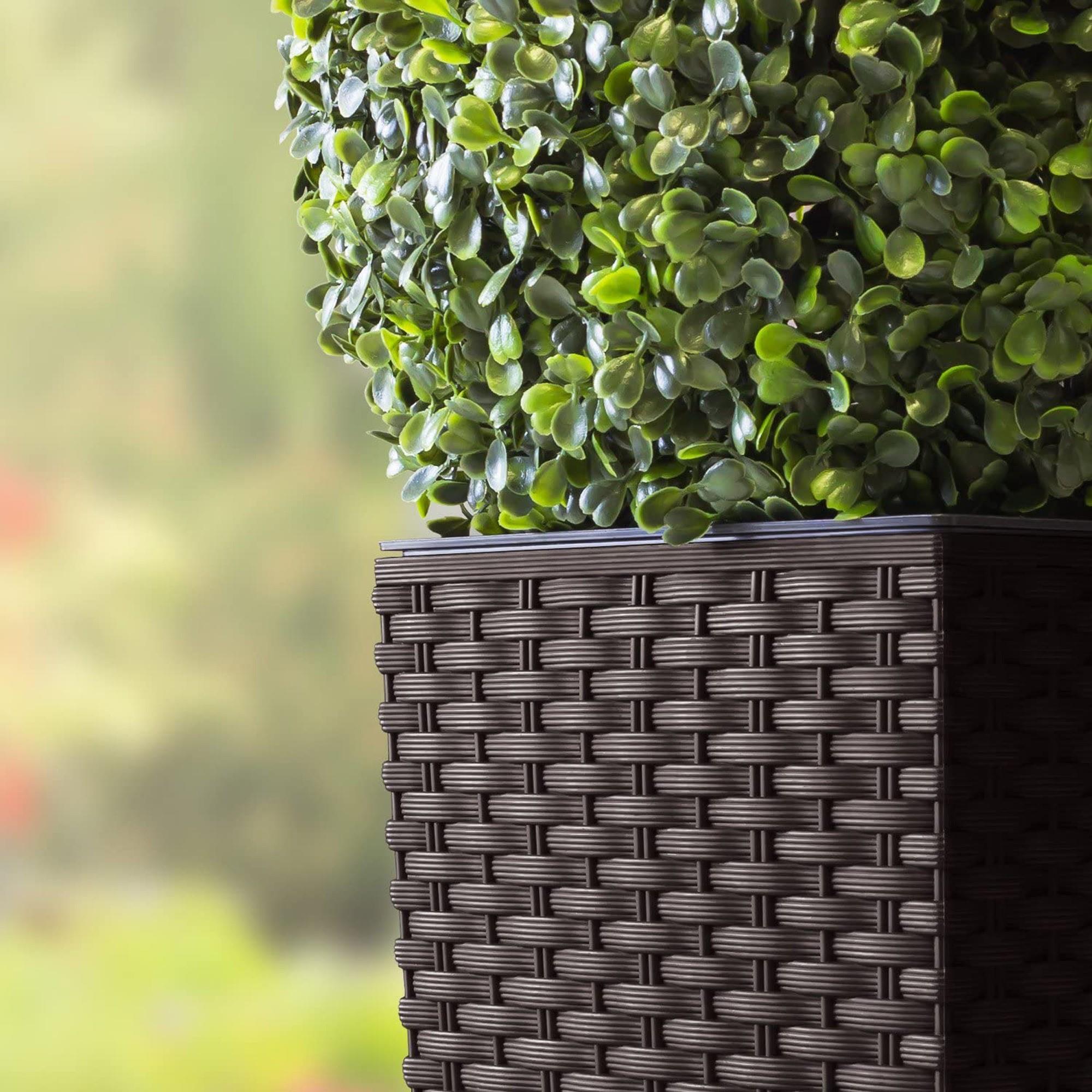 Maceta con inserto en color ocre oscuro