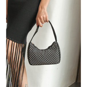 Bolso de hombro negro en nylon con tachas