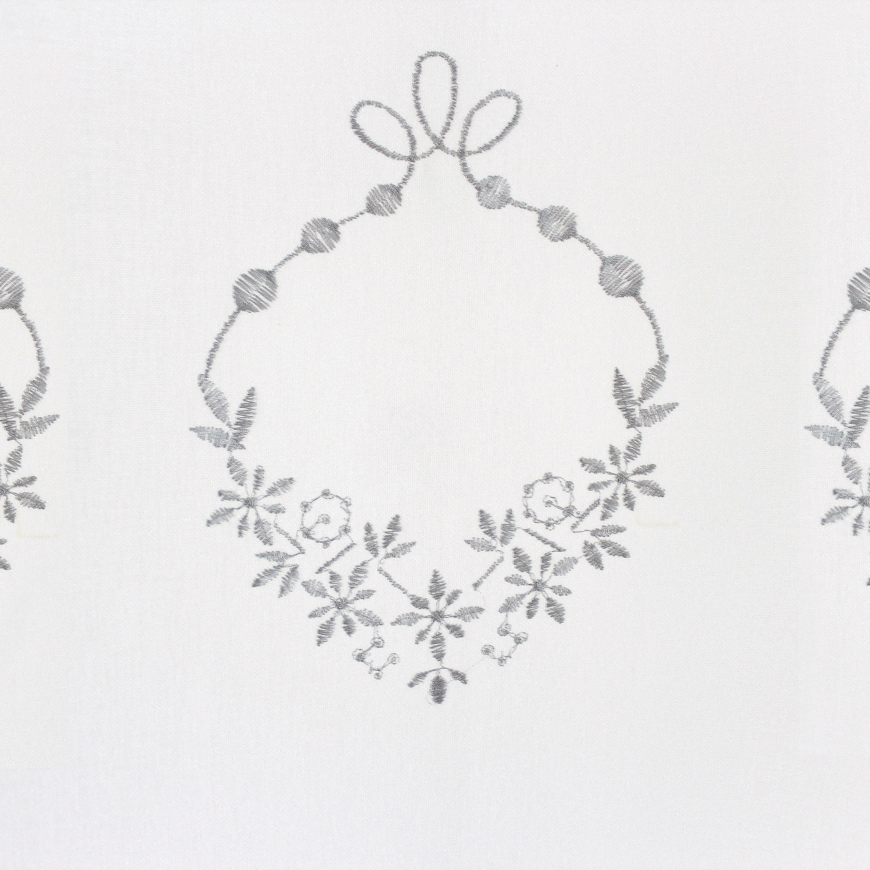 Voilage orné de broderies - Gris