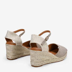 Sandalias taupe con cuña de esparto