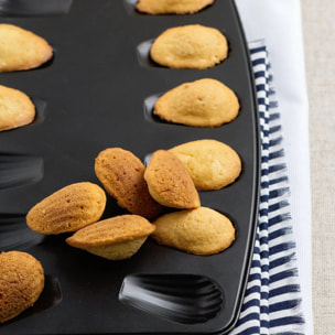 Lot de 2 moules à madeleines 12 empreintes Zenker Spécial Countries