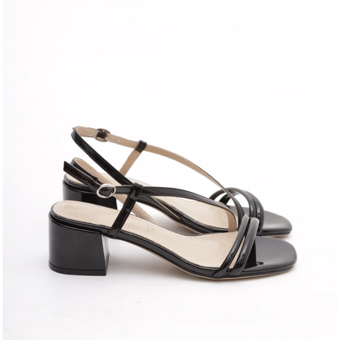 SANDALO FASCETTE VERNICE NERO