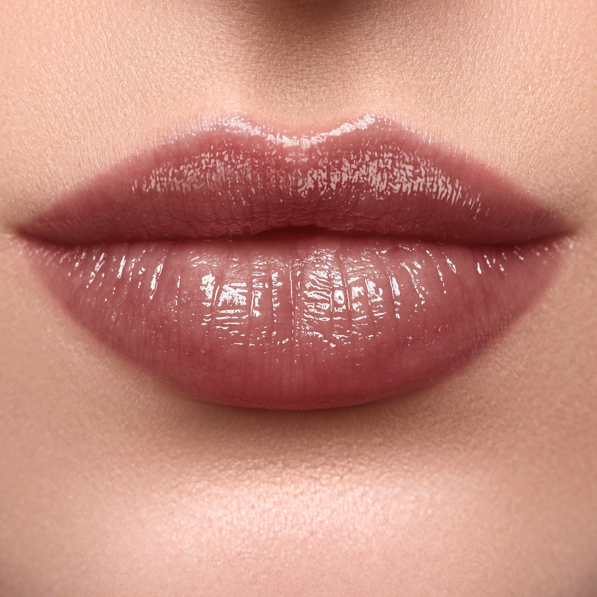 LIP GLAZE - GLASSY STICK Rossetto cremoso dal finish glossy.