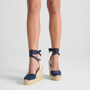 Alpargata de cuña 8 cm en lona de algodón con cintas al tobillo y talonera trenzada