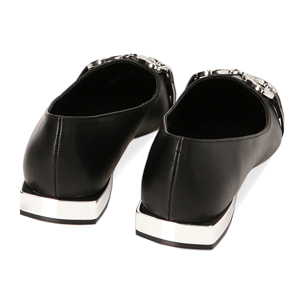 Ballerine nere con staffa