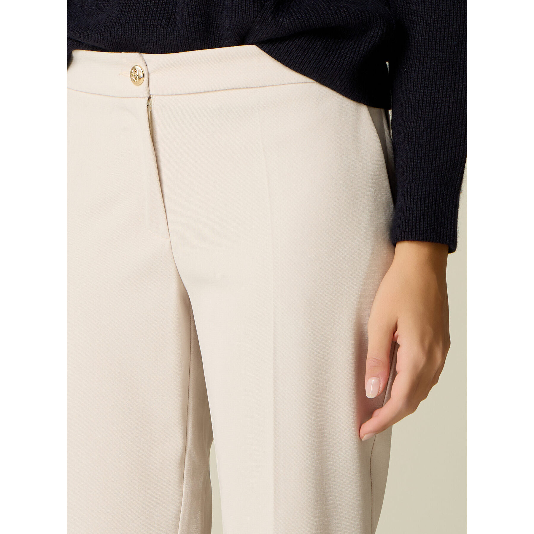 Oltre - Pantalones de corte cigarette efecto pana - Beige