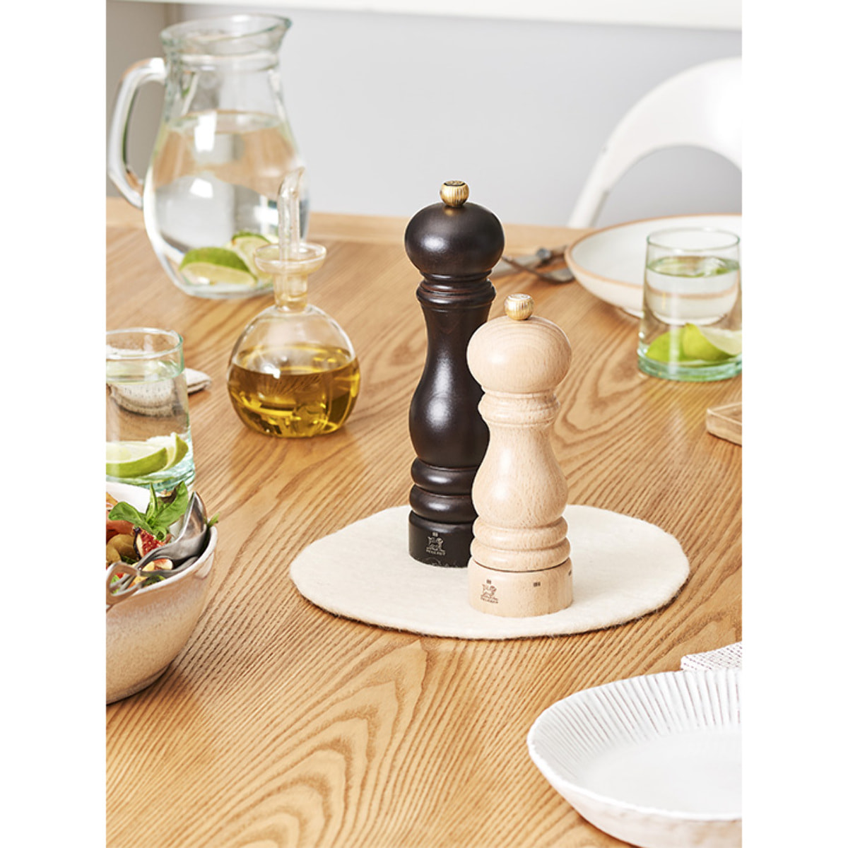 Duo de moulins à poivre et à sel manuels en bois, u'Select, chocolat 22 cm - 8,7in Paris u'Select