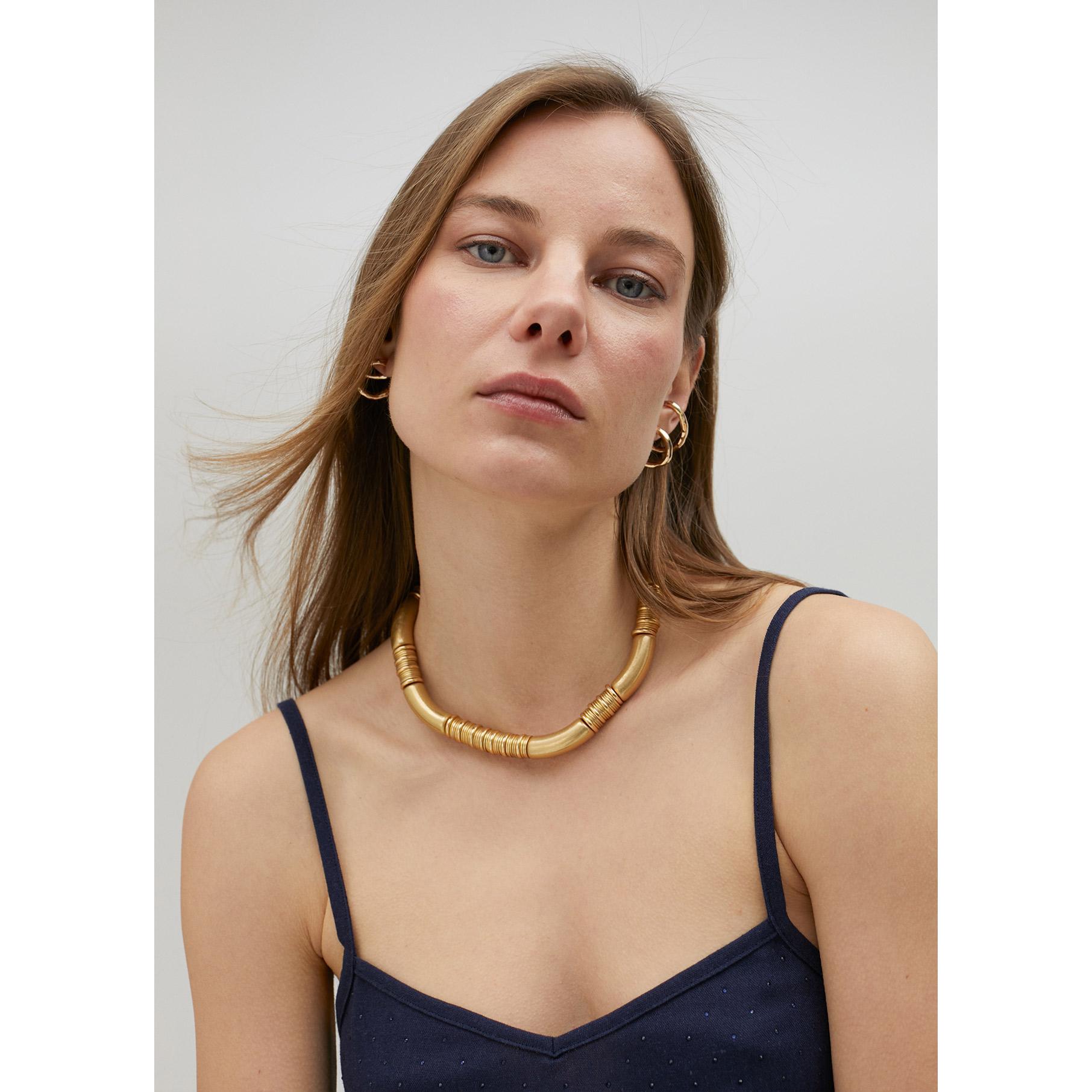 Collana elementi dorati