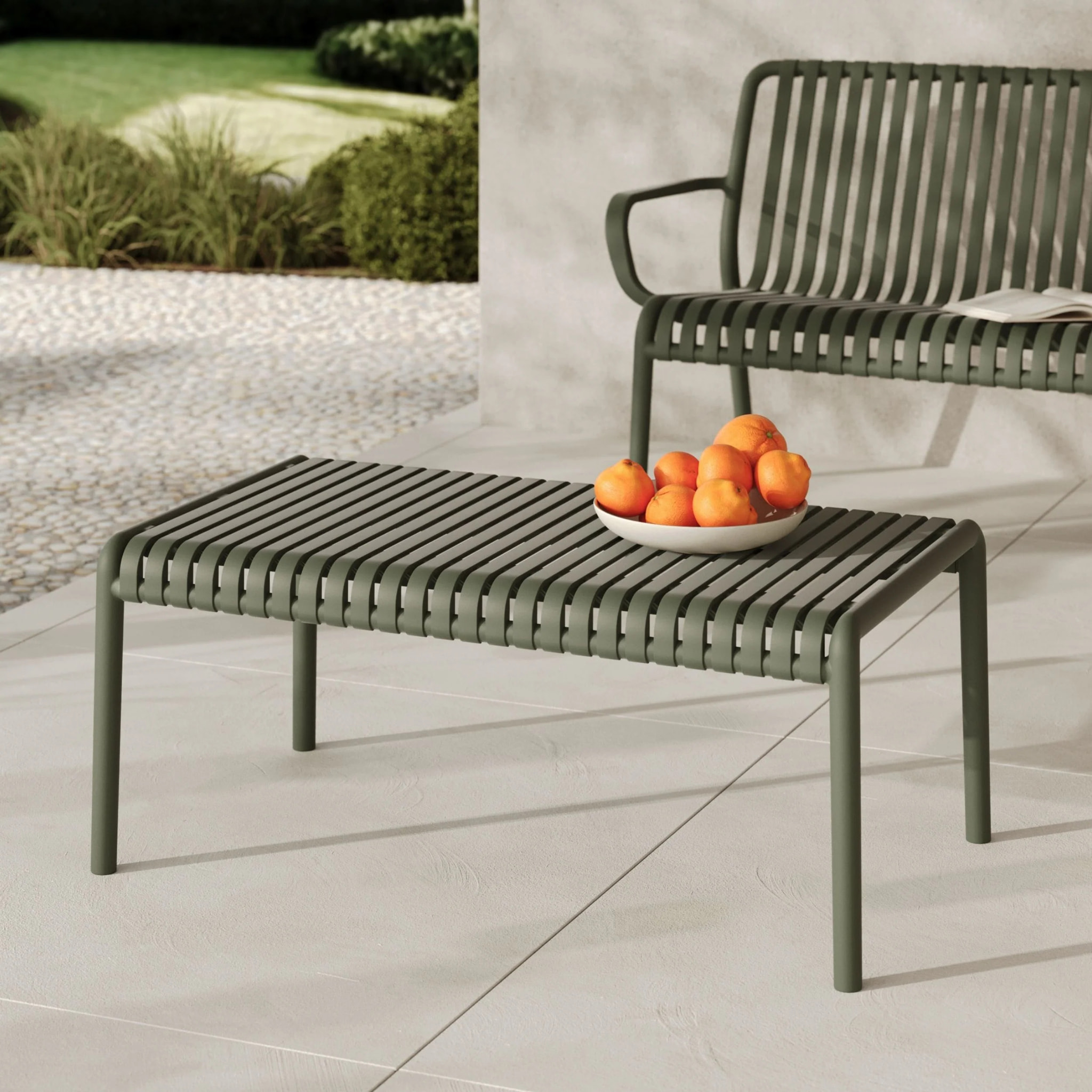 Table basse de jardin en plastique vert kaki - Téa