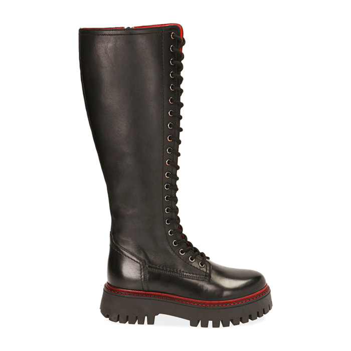 Botas militares de piel negro/rojo, tacón 4,5 cm.