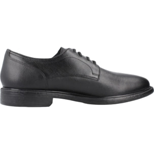 Zapatos de Vestir Hombre de la marca GEOX  modelo U TERENCE NEGRO