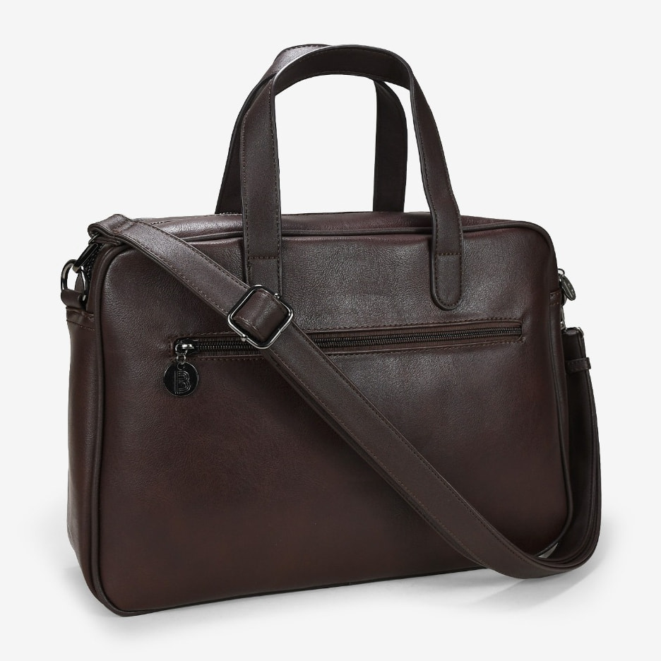 Maletín marrón para portátil