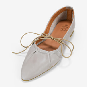 Bailarinas taupe en piel con puntera fina y fruncido