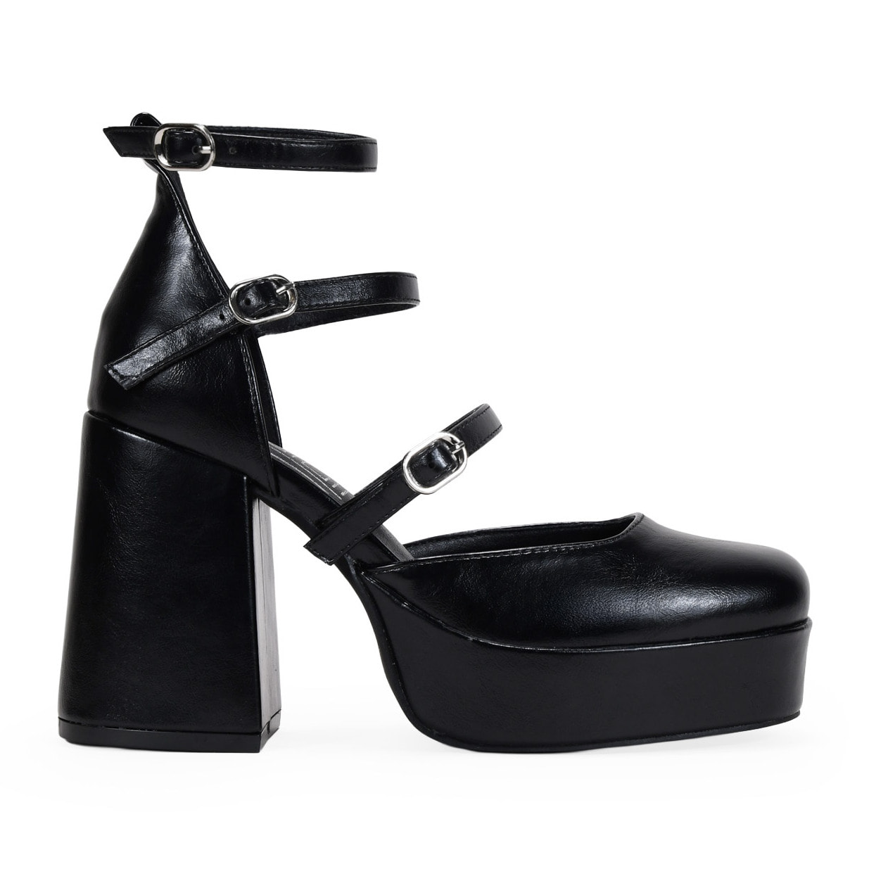 Zapatos de plataforma negros con tiras