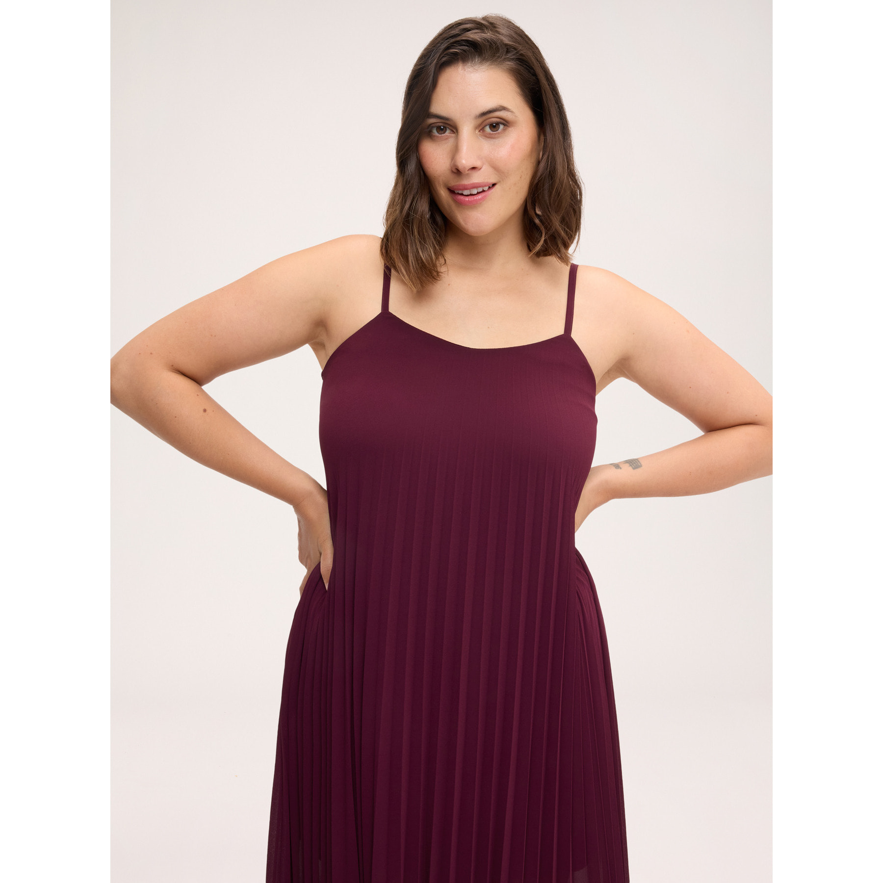 Fiorella Rubino - Vestito lungo in georgette plissé - Bordeaux