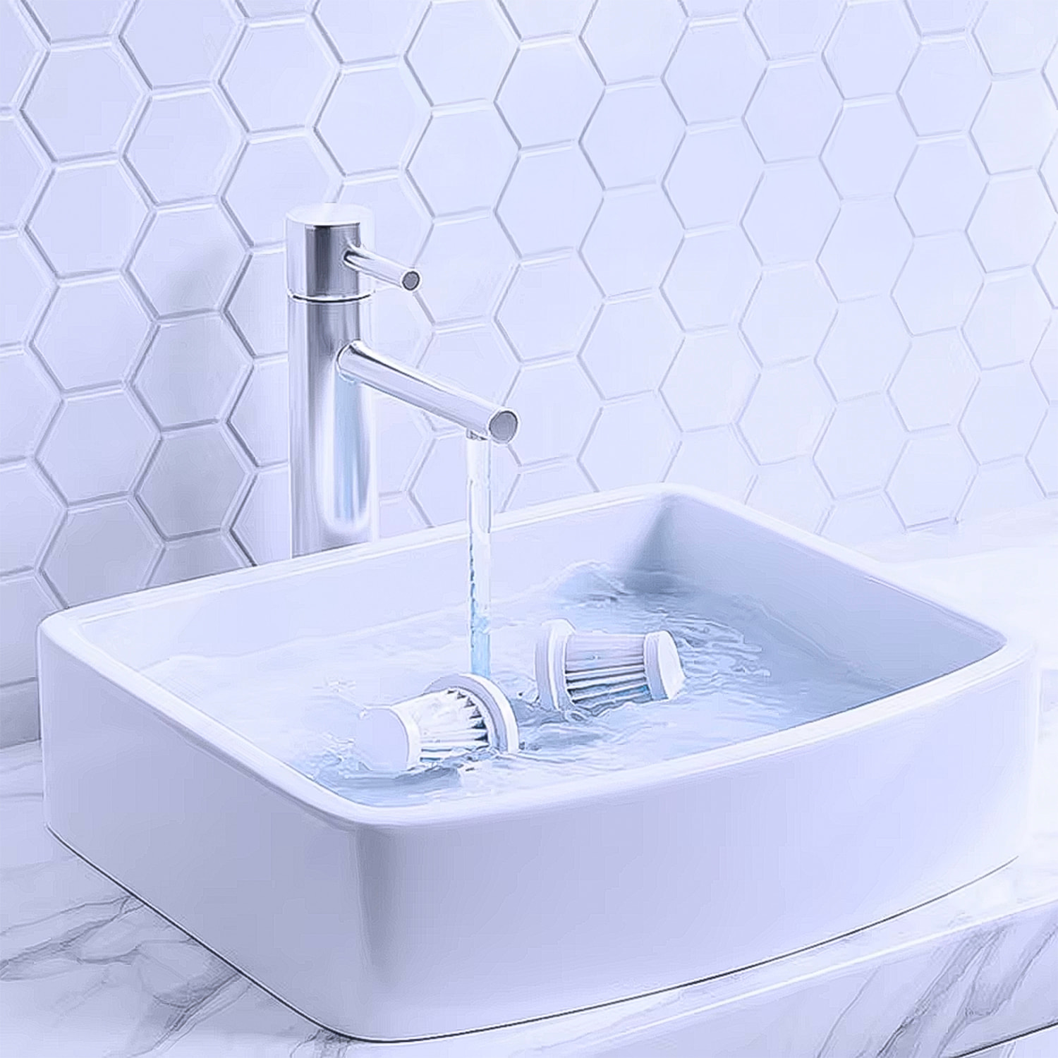 Aspirapolvere e soffiatore a mano 5 in 1. Con una potenza massima di 120W.