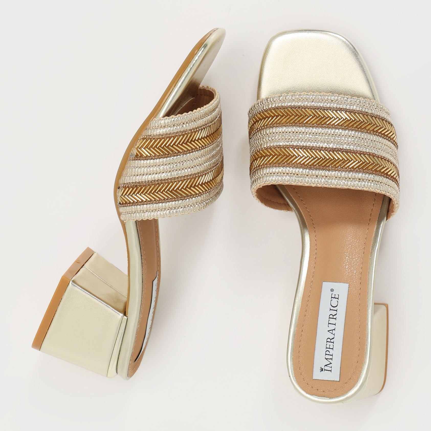 Sandali in simil pelle con tacco comodo quadrato