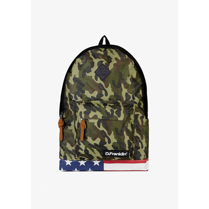 Mochila estilo militar con bandera en la parte inferior