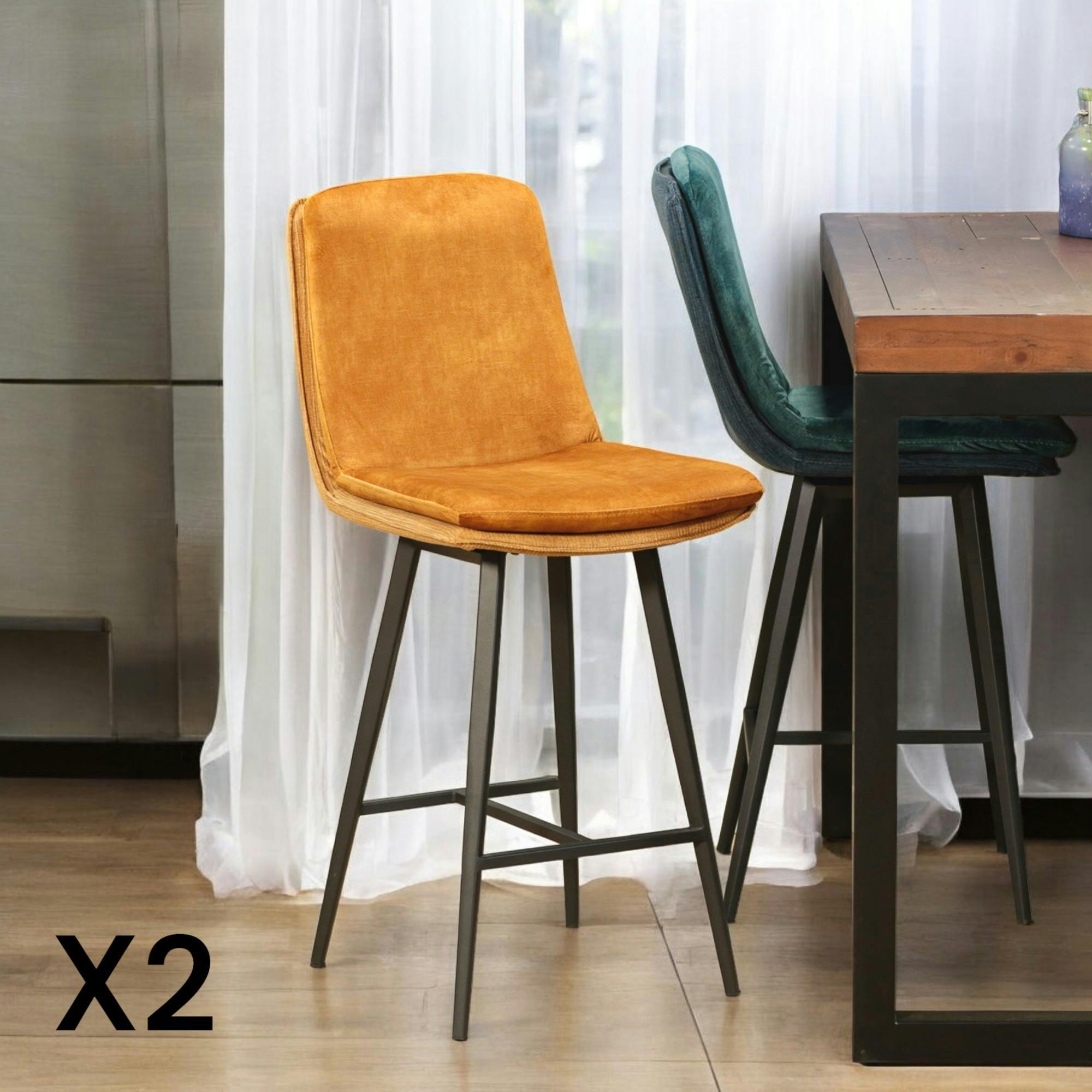 Chaise de bar en velours doré (lot de 2) OKA