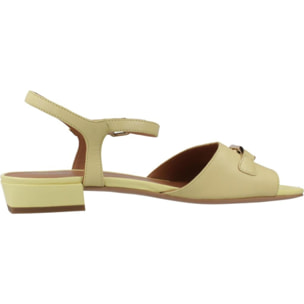 Sandalias Mujer de la marca GEOX  modelo D NEW ERAKLIA 15 B AMARILLO