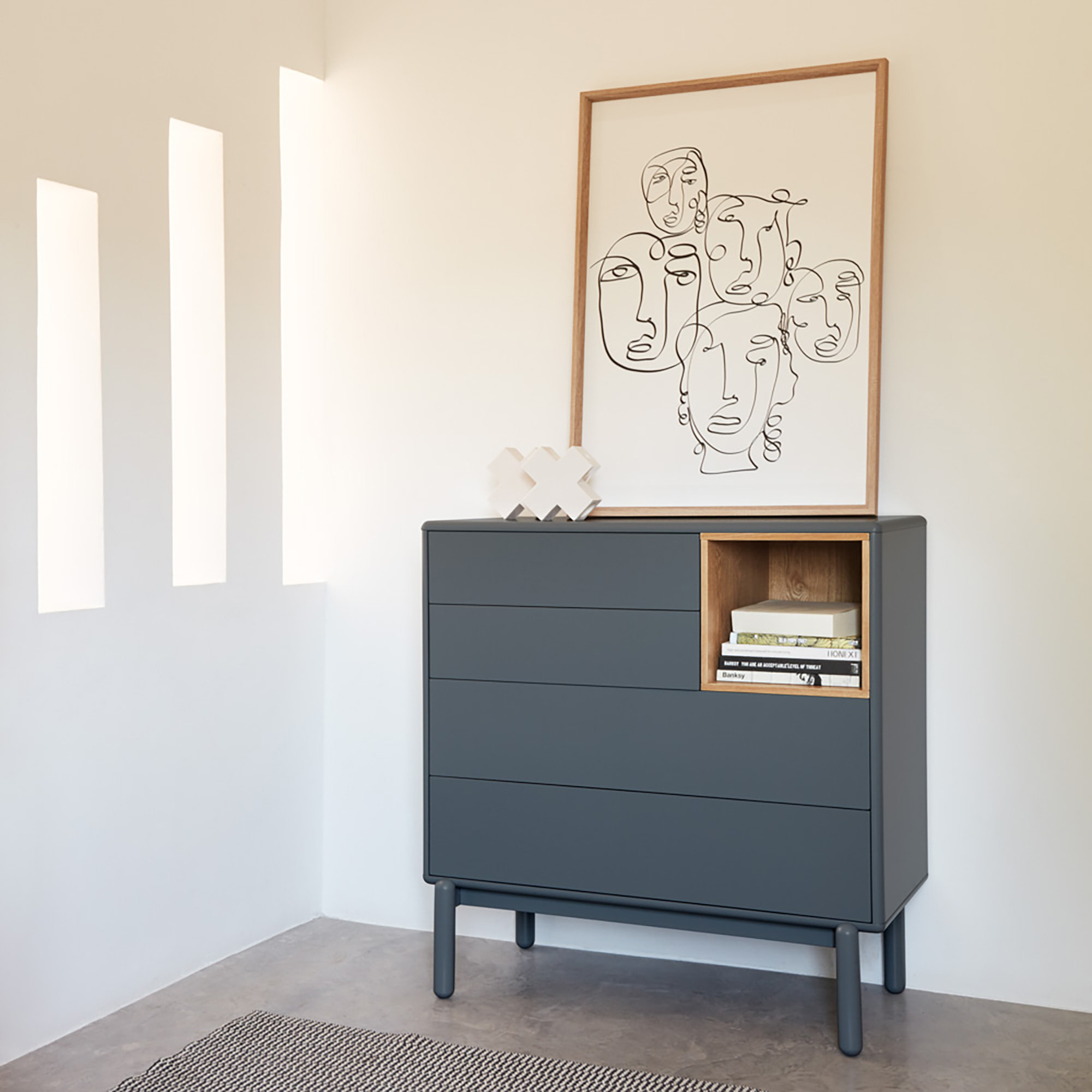 Cómoda Corvo 4 cajones gris antracita