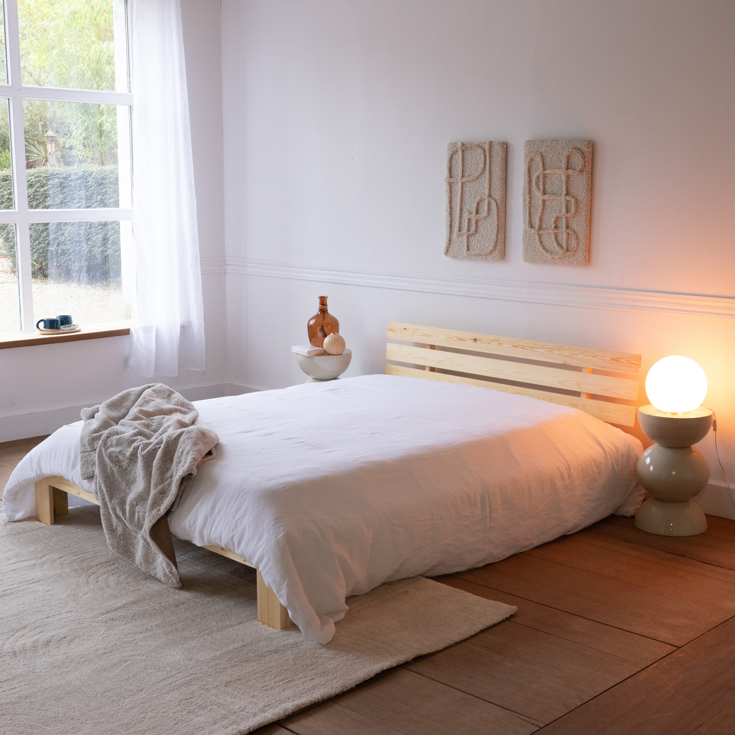 Lit en bois avec tête de lit 160x200cm FINN