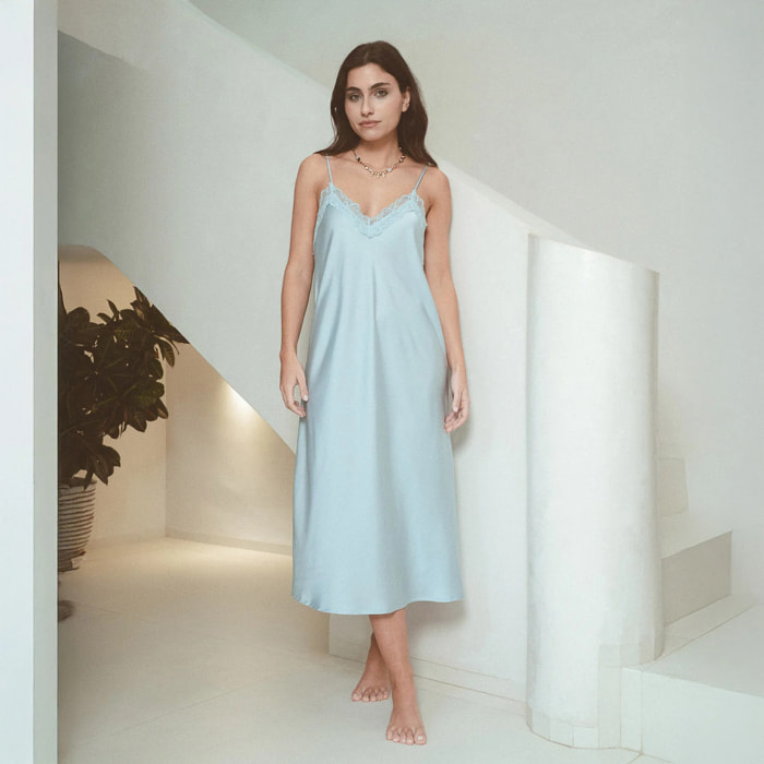 Camisón midi satén celeste