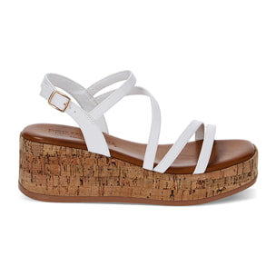 Sandalias con cuña blancas