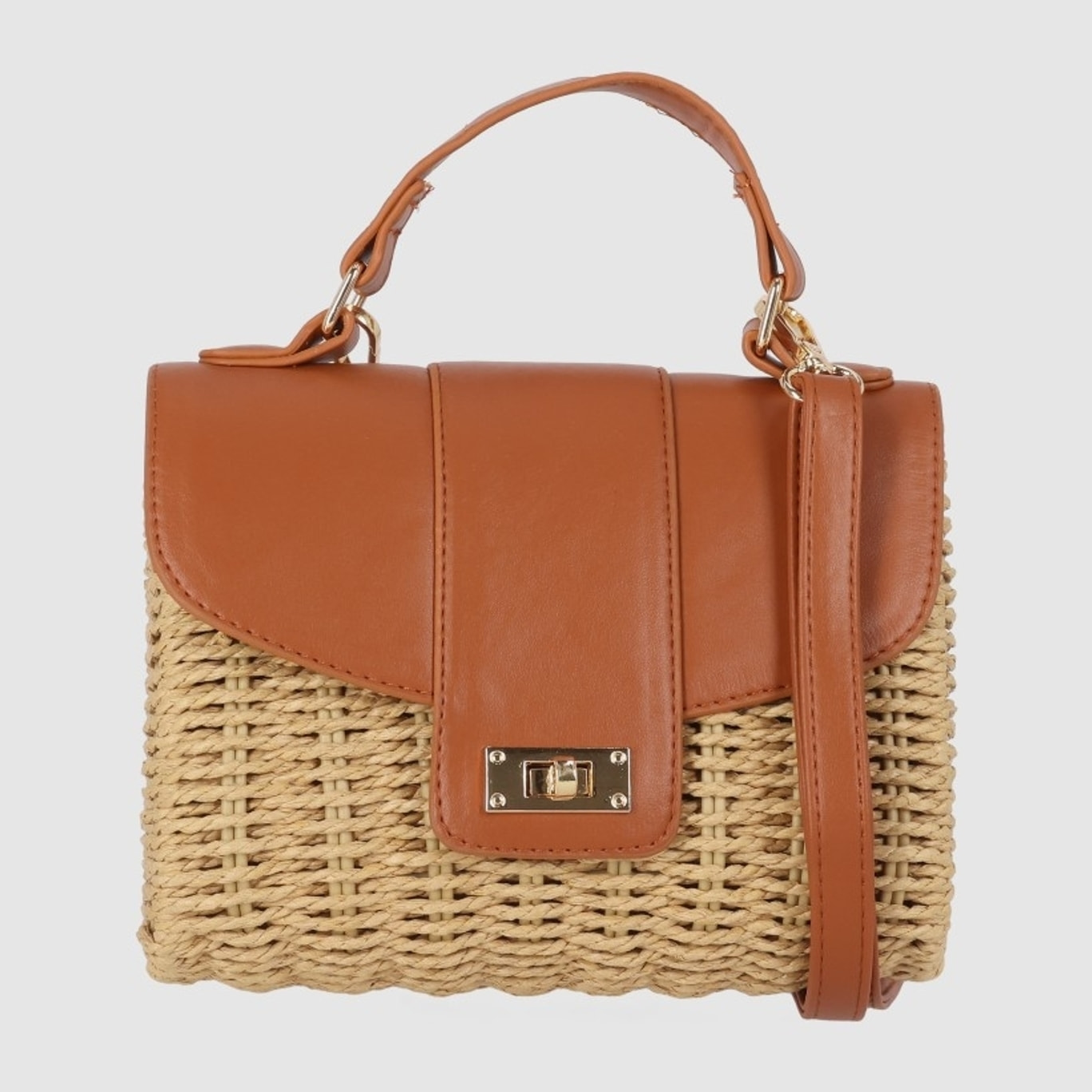 Bolso - Cuero - Medida: 20 cm x 15 cm x 9 cm