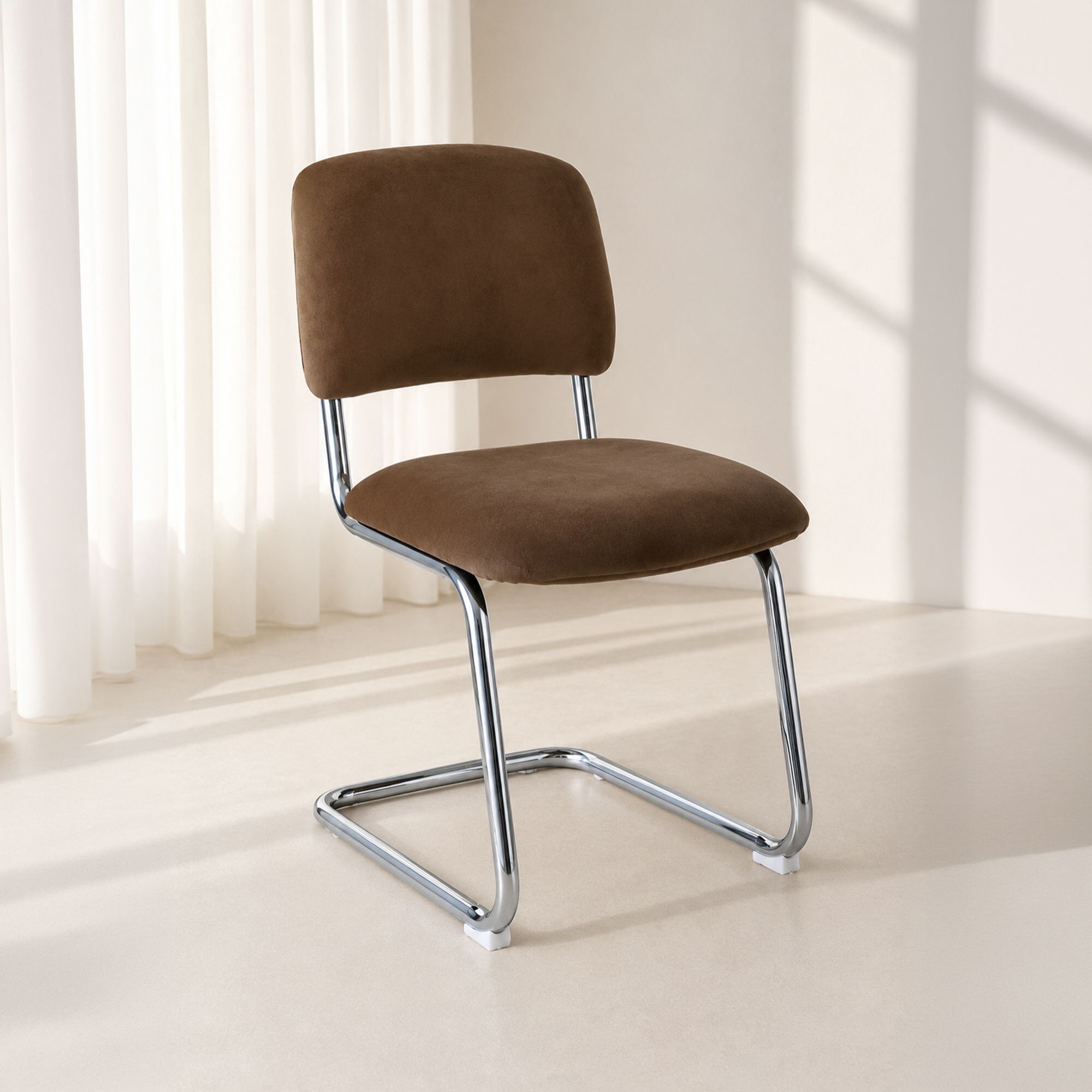 Lot de 2 chaises de table en tissu marron et structure chrome FELINE